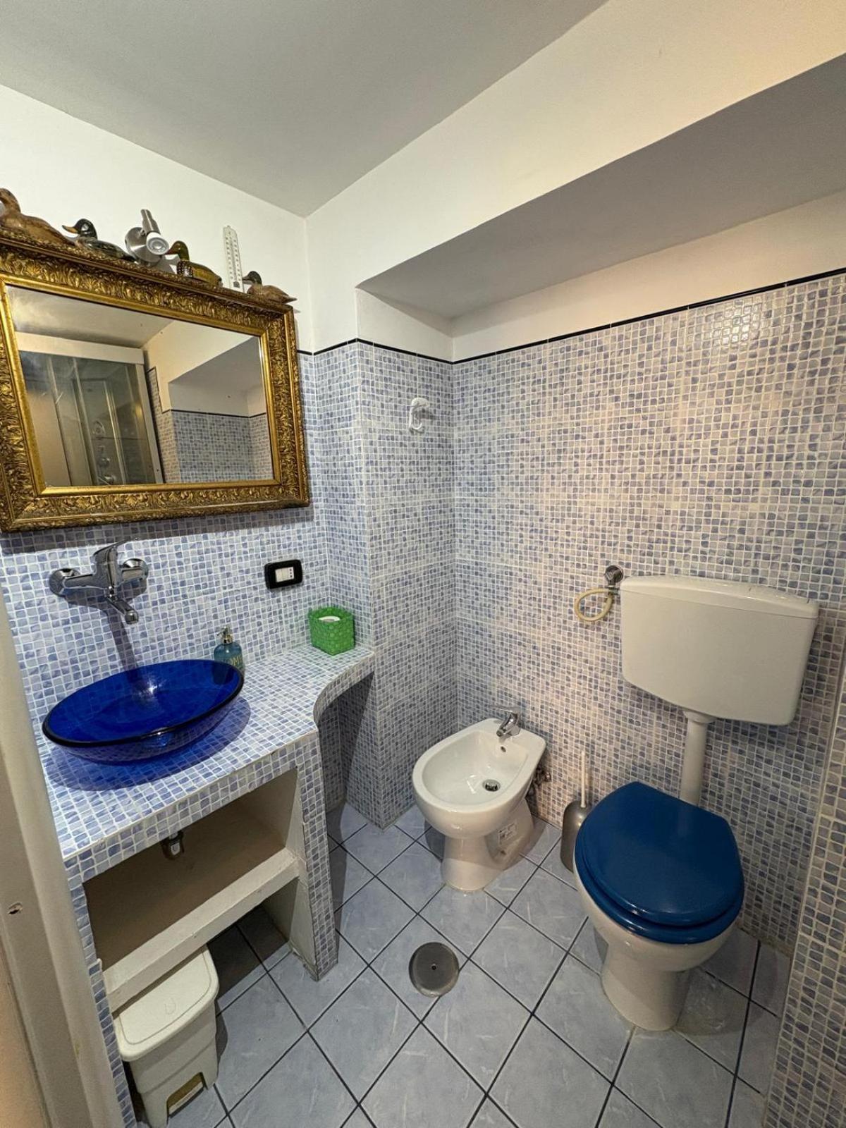 Bed and Breakfast Md House à Civitavecchia Extérieur photo