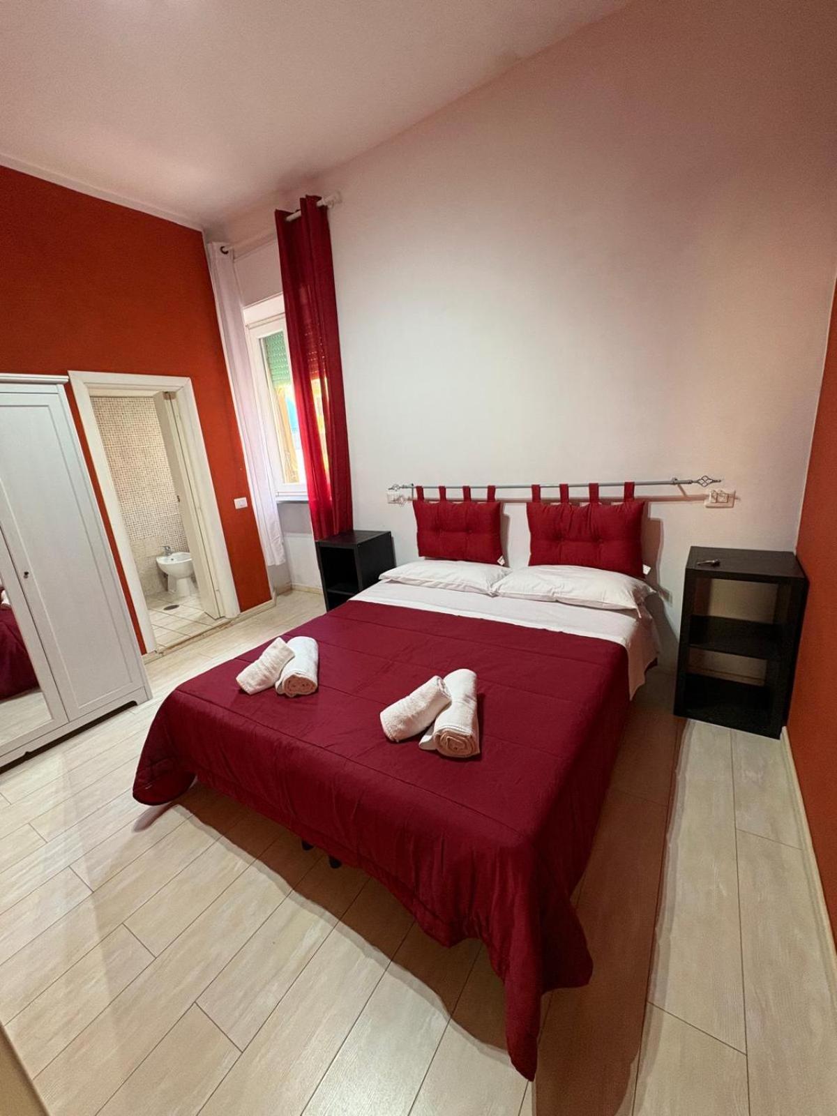 Bed and Breakfast Md House à Civitavecchia Extérieur photo